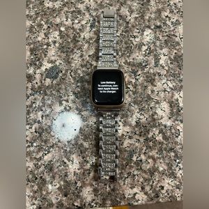 Rose gold series 4, Apple Watch 40 MM